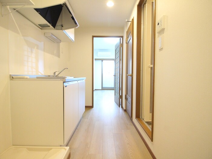 物件内観写真22　(廊下)