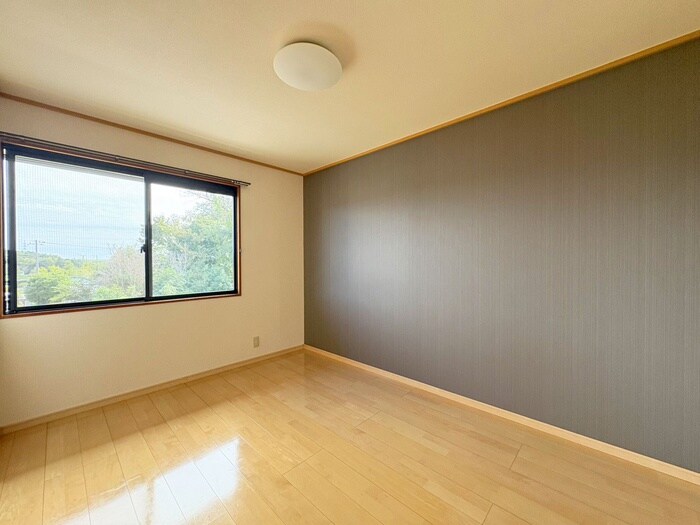 物件内観写真4　(居室)