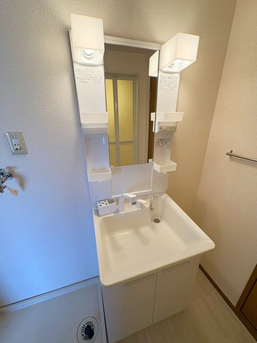 物件内観写真10　(洗面)