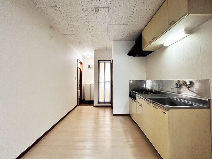 物件内観写真8　(居室)