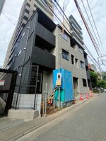 建築中