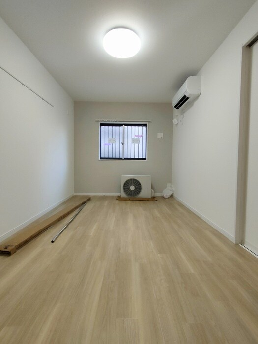 物件内観写真8　(居室)