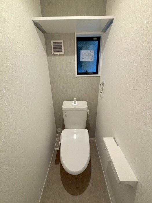 物件内観写真12　(トイレ)