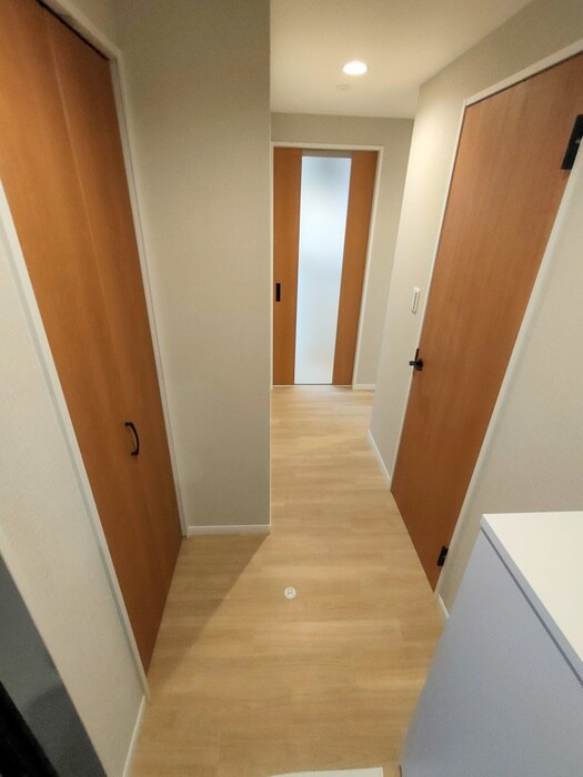 物件内観写真14　(廊下)