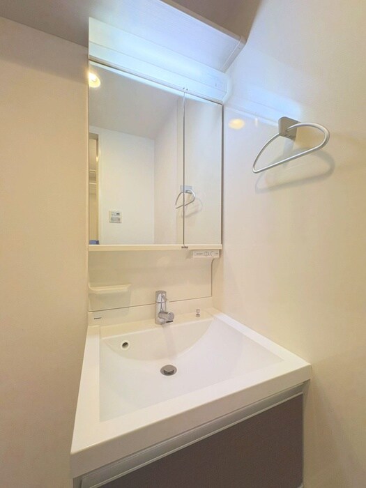 物件内観写真12　(洗面)