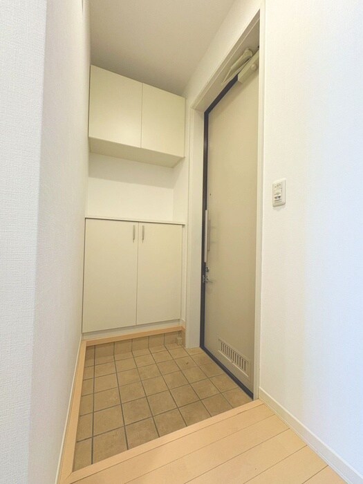 物件内観写真20　(玄関)