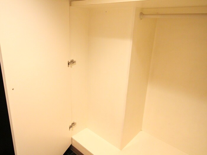 物件内観写真15　(収納)