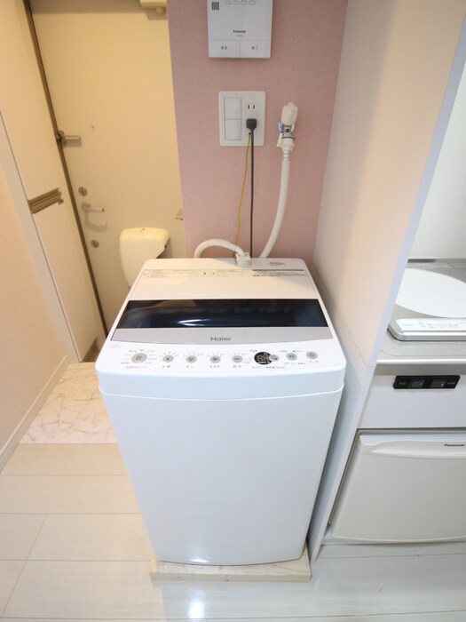物件内観写真11　(洗濯機置場)