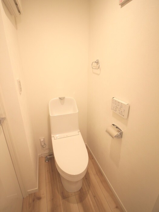 物件内観写真14　(トイレ)