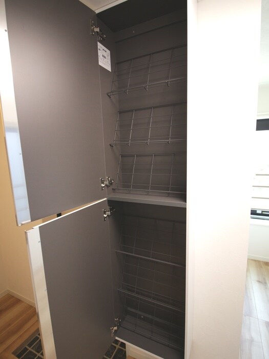 物件内観写真16　(収納)