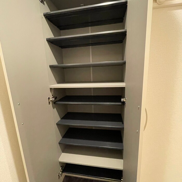 物件内観写真15　(靴箱)