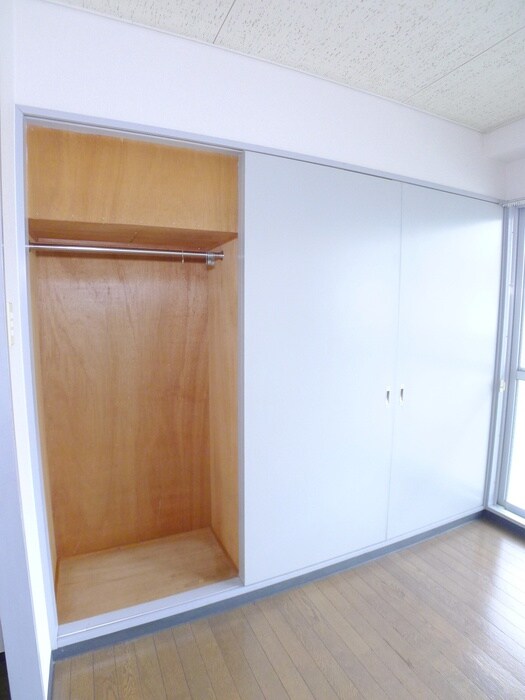 物件内観写真17　(収納)