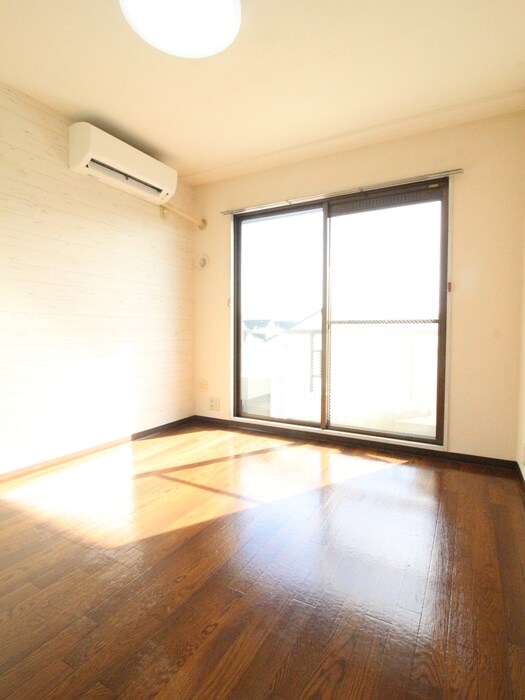 物件内観写真6　(居室)