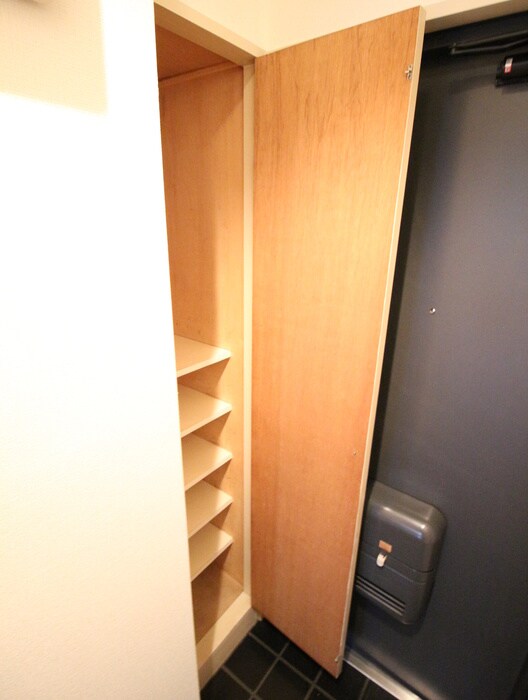 物件内観写真18　(靴箱)
