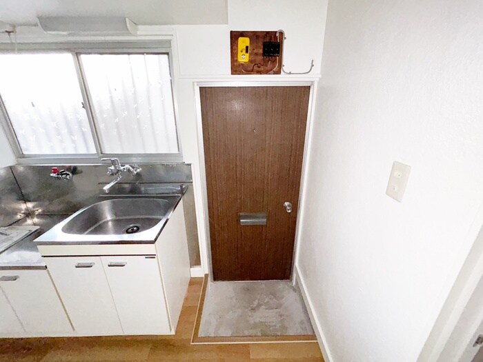 物件内観写真15　(玄関)