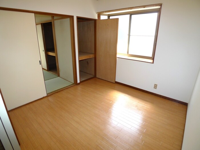 物件内観写真7　(居室)