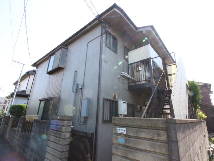 物件外観写真4　(エントランス部分)