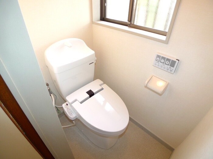 物件内観写真13　(トイレ)