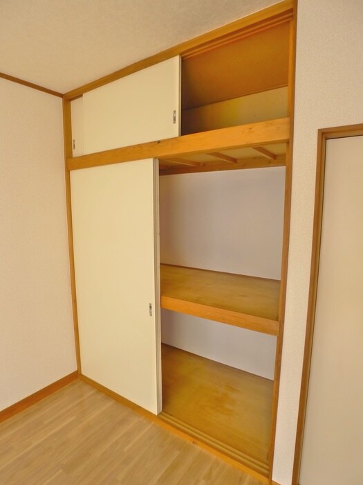 物件内観写真9　(収納)