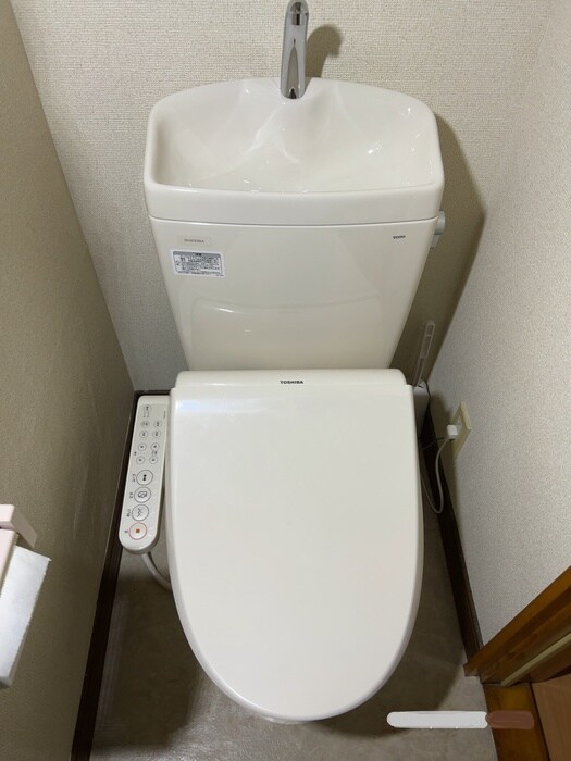 物件内観写真14　(トイレ)