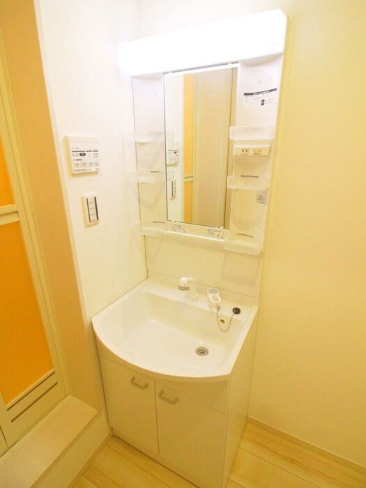 物件内観写真11　(洗面)