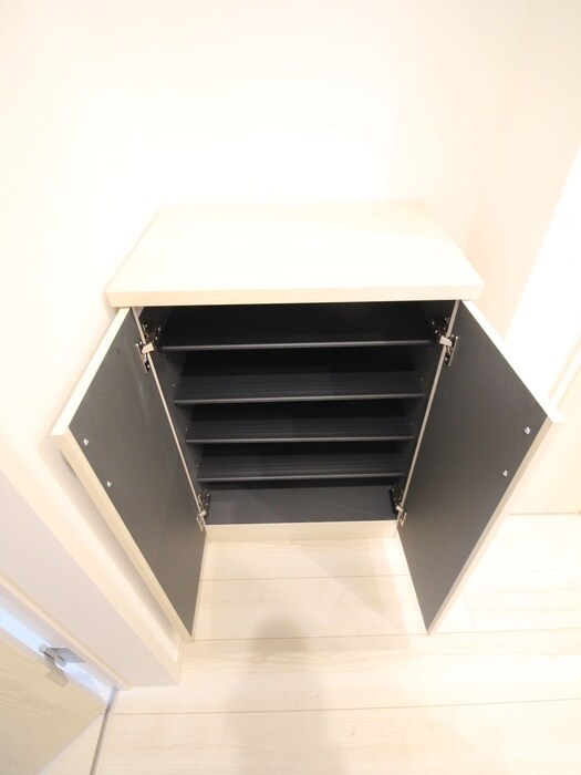 物件内観写真16　(靴箱)