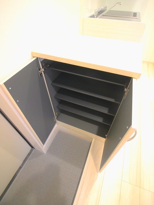 MELDIA東大宮Ⅳの靴箱