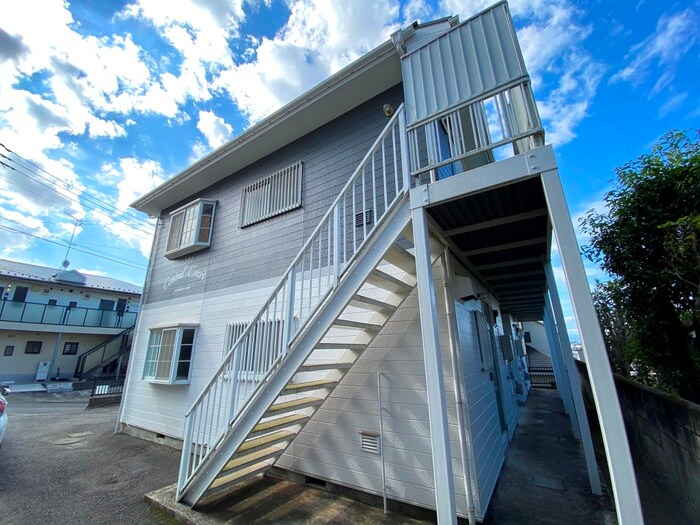 物件外観写真5　(エントランス部分)