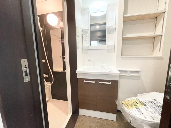 物件内観写真11　(洗面)