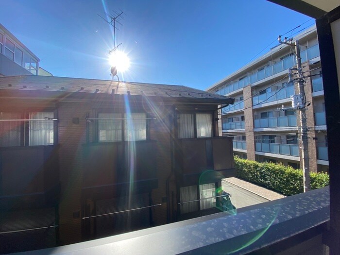 物件内観写真16　(室内からの展望)