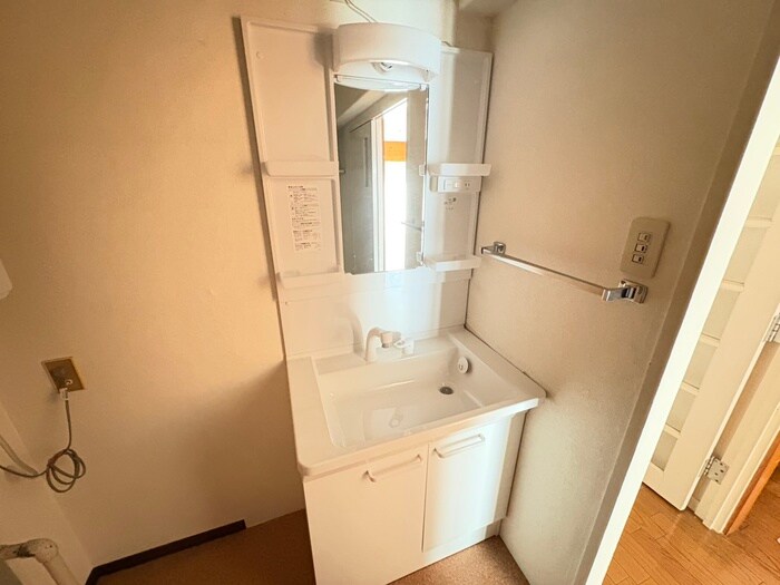 物件内観写真13　(洗面)