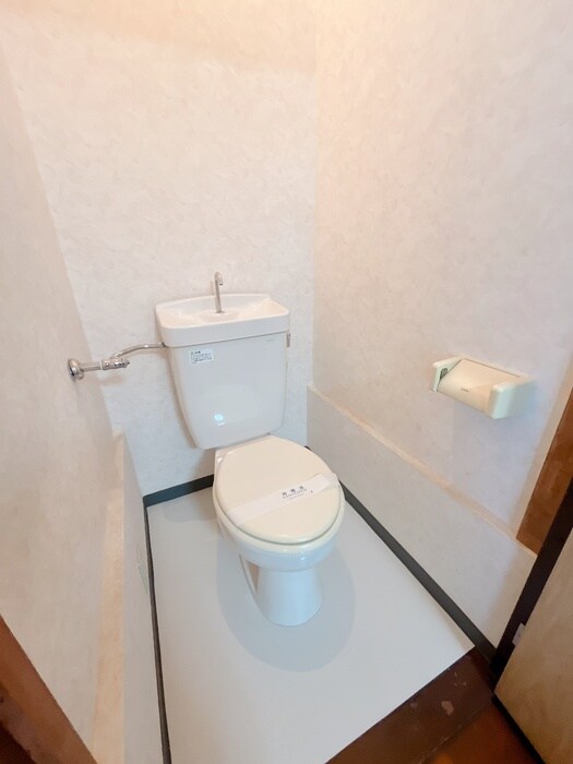 物件内観写真11　(トイレ)