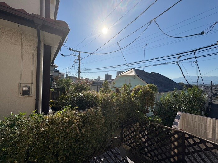 物件内観写真16　(室内からの展望)