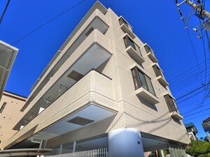 ドエル花輪外観写真