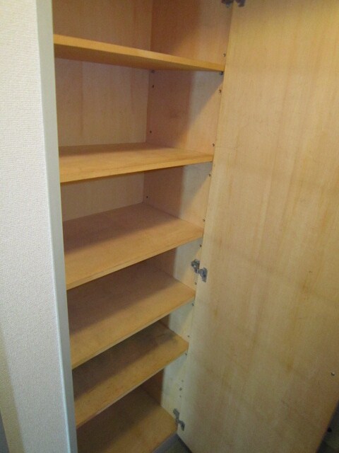 物件内観写真15　(靴箱)