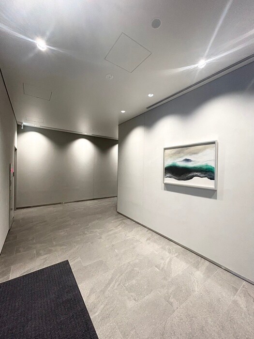 物件外観写真4　(エントランス部分)