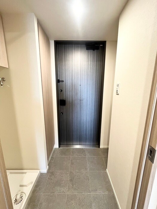 物件内観写真15　(玄関)