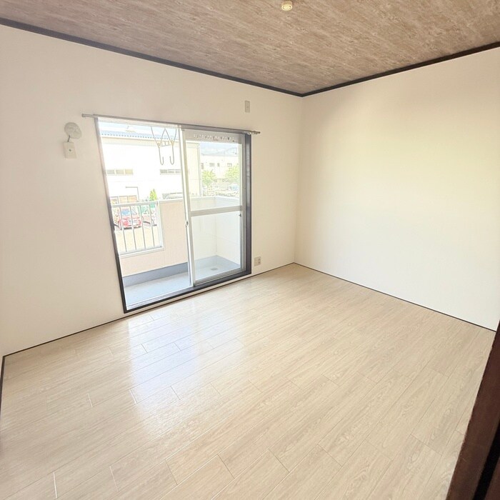 物件内観写真12　(居室)