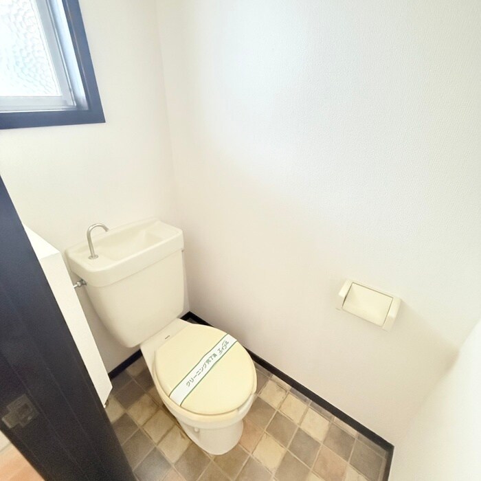 物件内観写真13　(トイレ)