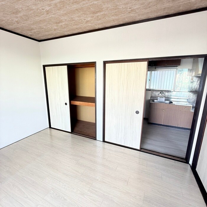 物件内観写真15　(居室)