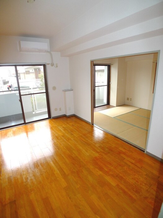 物件内観写真8　(居室)