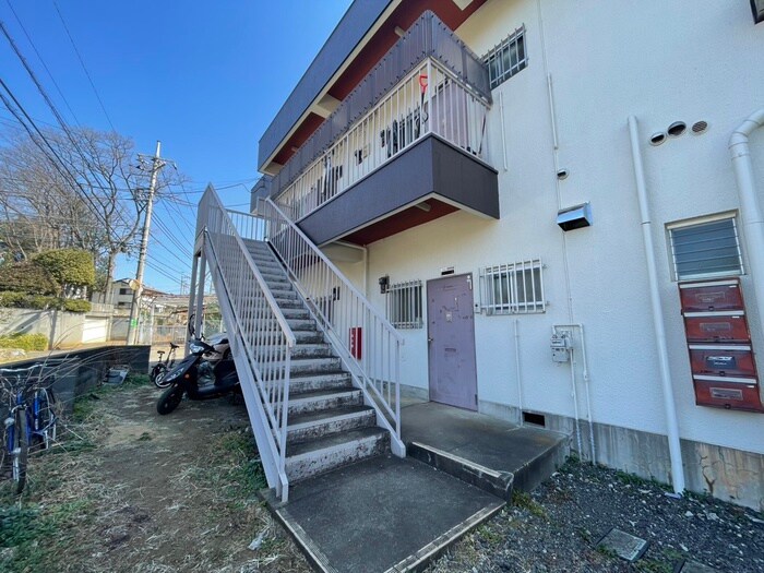 物件外観写真5　(エントランス部分)