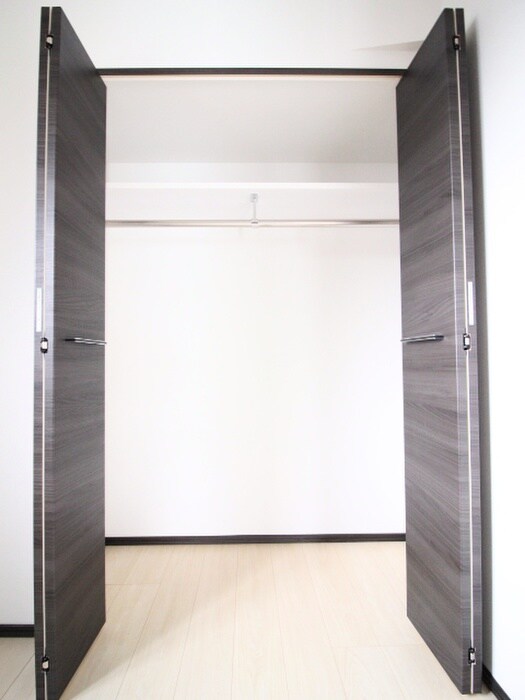 物件内観写真12　(収納)