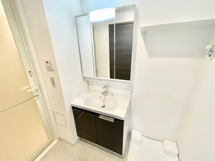 物件内観写真12　(収納)