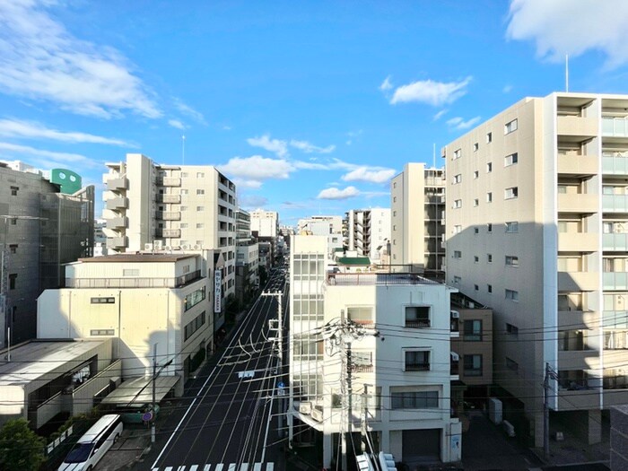 物件内観写真16　(室内からの展望)