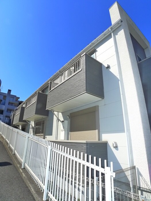 物件外観写真2　(外観写真)