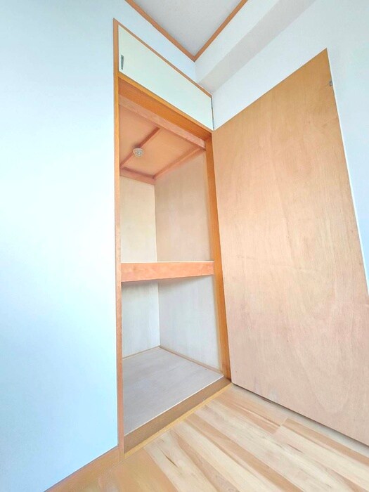 物件内観写真15　(収納)