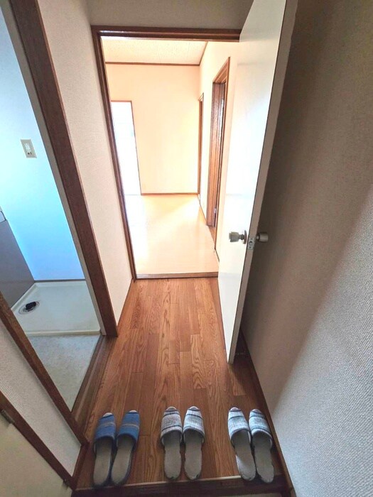 物件内観写真20　(廊下)