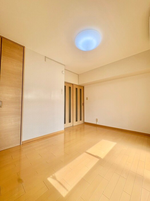 物件内観写真9　(居室)