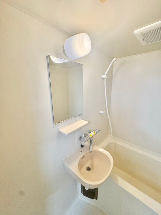 物件内観写真15　(洗面)